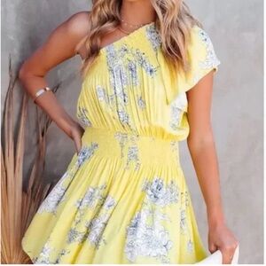 VICI Nicely Done Floral One Shoulder Dress - Yellow